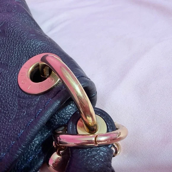 PreLoved Authentic Louis Vuitton Artsy Monogram Empreinte Leather Made in France - Picture 12 of 14